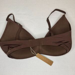 SKIMS Push-Up Bra – Cocoa, Wireless, Size 32DD (NWT)